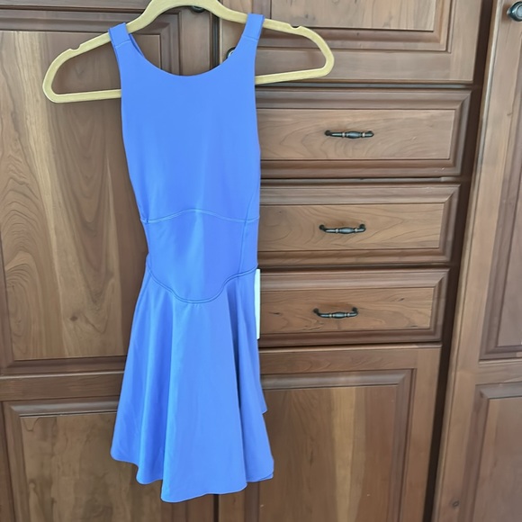 Lululemon court crush dress size 2 - Picture 4 of 5